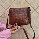 کیف چرم طبیعی زنانه جلو دوخت فندوقی سنگی