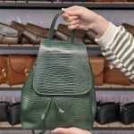 کوله چرم حنا سبز لیزارد