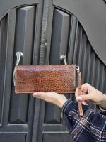 کیف چرم دور زیپ فندقی ابر و بادی سنگی