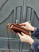 کیف چرم لچک کوچک عسلی نارنجی ابر و بادی سنگی - تصویر 4