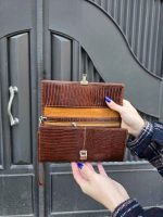 کیف چرم دور زیپ فندقی ابر و بادی سنگی - تصویر 4