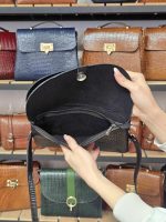 کیف چرم کتابی مشکی سنگی - تصویر 2