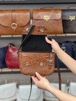 کیف چرم زنانه | بغل سگک قهوه ای گرم ابر و بادی سنگی - تصویر 3
