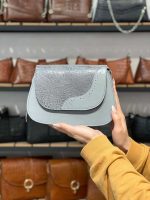 کیف چرم پروانه دو طبله طوسی درب سنگی بدنه ساده - تصویر 2