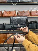 کیف چرم عسل مشکی سنگی