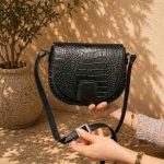 کیف چرم زنانه | مشکی فلوتر درب سنگی | چرم اصل گاوی
