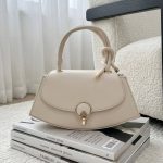کیف کوچک دوشی قایقی رنگ کرم