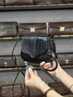 کیف چرم مشکی سنگی | چرم اصل گاوی - تصویر 3