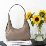 کیف مدل دوشی قایقی رنگ نسکافه ای