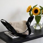 کیف کمری رنگ سفید مشکی