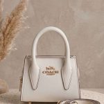 کیف دخترانه طرح برند Coach رنگ سفید