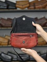 کیف چرم درب پروانه زرشکی ابر و بادی جلو ساده | چرم اصل گاوی - تصویر 4