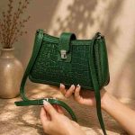 کیف چرم قایقی سبز بدنه لیزارد جلو سنگی | چرم اصل گاوی